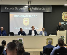 PCPR inicia curso de pós-graduação para 81 delegados em Curitiba