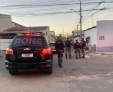 Forças de segurança prendem 11 pessoas em operação contra grupo que movimentou R$ 30,5 milhões com tráfico de drogas