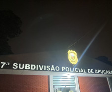 PCPR e PMPR prendem homem em flagrante e cumprem mandados de busca referentes a roubos em Uraí