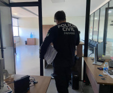 PCPR prende dois durante operação contra fraude em licitações e lavagem de dinheiro em Carambeí