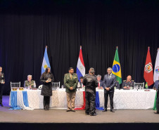 Servidor da PCPR recebe homenagem por serviços prestados ao Comando Tripartite no Paraguai