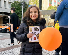PCPR realiza ação de conscientização sobre violência sexual infantil em Curitiba 