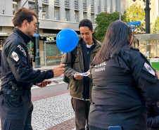 PCPR realiza ação de conscientização sobre violência sexual infantil em Curitiba 