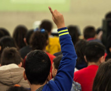 PCPR realiza palestra sobre igualdade de gênero e proteção infantil em escola de Araucária