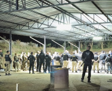 PCPR prende cinco pessoas em operação contra o tráfico de drogas na divisa com Santa Catarina