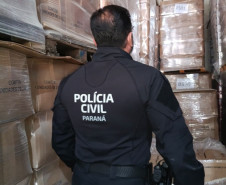 PCPR prende homem e apreende mais de 8,4 mil garrafas de vinho falsificadas em Curitiba