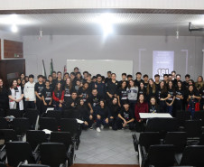 PCPR promove palestras sobre prevenção às drogas e conscientiza cerca de 400 jovens em Maringá