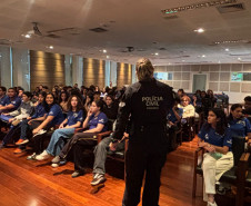 PCPR promove palestras sobre prevenção às drogas e conscientiza cerca de 400 jovens em Maringá