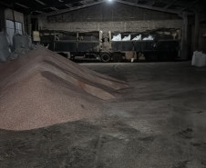 PCPR prende 7 pessoas e apreende maquinário para adulteração de fertilizantes em Ponta Grossa
