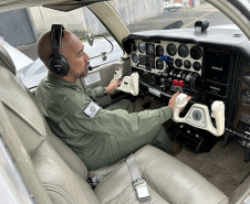 Com seu primeiro comandante de avião, PCPR intensifica uso de aeronave de asa fixa