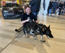 PCPR leva campanha de prevenção às drogas ao Jockey Plaza Shopping