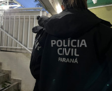 PCPR prende 12 pessoas e apreende quase 40 quilos de drogas em operação contra "delivery" de entorpecentes e lavagem de dinheiro