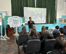 PCPR promove palestras sobre combate à violência doméstica para 300 estudantes em São Mateus do Sul
