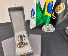 PCPR homenageia policiais civis por 10 e 20 anos de serviço em Ponta Grossa