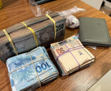 PCPR prende 12 pessoas e apreende quase 40 quilos de drogas em operação contra "delivery" de entorpecentes e lavagem de dinheiro