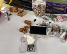 PCPR apreende drogas durante ação no bairro Sítio Cercado, em Curitiba