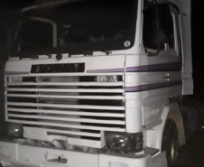 PCPR recupera carretas roubadas em propriedade de membro de quadrilha de roubo a carga da RMC