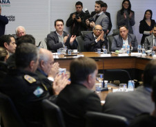Paraná tem menos homicídios e roubos, e mais prisões