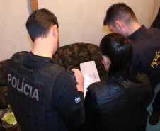 PCPR prende suspeitos de aplicar golpe na venda de pacotes de viagem para Terra Sant 19/06/2019 -