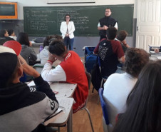 PCPR conscientiza de crianças a adultos sobre as consequências das drogas