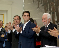Governador autoriza 1.327 progressões de carreira na PCPR.