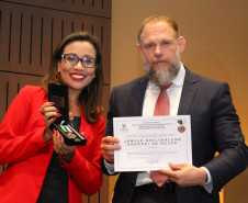 PCPR faz homenagem para policial veterano de 96 anos e outros 184 servidores da Capital