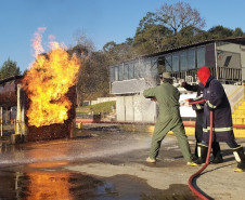 PCPR capacita servidores para prevenção e combate à incêndio 