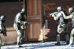 Policiais em treinamento