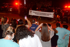 Profissionais da saúde recebendo homenagem da PCPR
