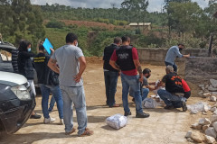 Policiais civis e demais envolvidos presentes no local