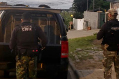PCPR e PRF apreendem 210 mil maços de cigarros em São Pedro do Iguaçu 