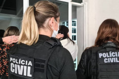 Polícia Civil prende 11 pessoas e dispersa festa clandestina em Colombo