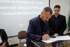 Assinatura do termo de cooperacao  tecnica entre PCPR e Imed