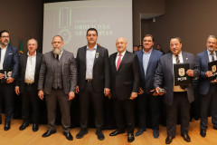 Governador comemora avanços na segurança pública em entrega de homenagens da Polícia Civil