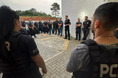PCPR prende três pessoas durante operação contra o tráfico de drogas em Almirante Tamandaré 