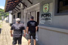 PCPR prende dois homens em flagrante por tráfico de drogas em Antonina 