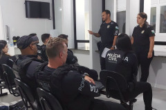 PCPR prende mulher por aliciar adolescente em Curitiba