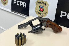 PCPR prende homem em flagrante por posse de arma de fogo em Assaí