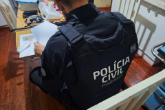 PCPR e PRF prendem três pessoas em operação contra organização criminosa ligada a furtos de cargas