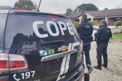 PCPR prende três pessoas que aplicavam golpes com central falsa de teleatendimento em Campo Magro