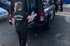PCPR prende homem por descumprimento de medida protetiva e outros crimes contra a ex-companheira em Carambeí