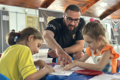 PCPR na Comunidade leva serviços de polícia judiciária e orientações a mais de 1,5 mil pessoas em Dois Vizinhos