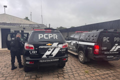 PCPR prende dois suspeitos de tentativa de homicídio e tráfico de drogas em Piraquara