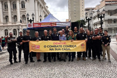 PCPR participa de caminhada em combate ao mosquito da dengue em Curitiba 