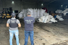 PCPR prende três pessoas e recupera carga de fertilizantes avaliada em R$ 150 mil em Campo Largo