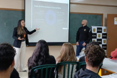 PCPR realiza palestra sobre perigos golpes na internet em escola em Colombo