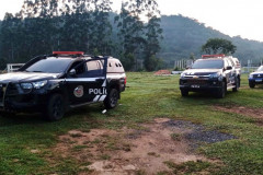 PCPR prendeu preventivamente um homem por homicídio qualificado e prendeu em flagrante um homem por tráfico de drogas, em Paranaguá 