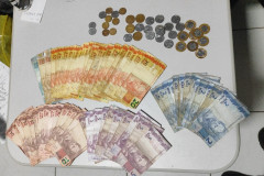 PCPR e PMPR prende dois adultos em flagrante, apreende adolescente e diversos objetos em Nova Londrina