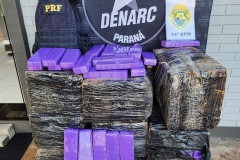 PCPR, PMPR e PRF interceptam veículo com 468 kg de maconha em ação integrada em Santa Terezinha de Itaipu