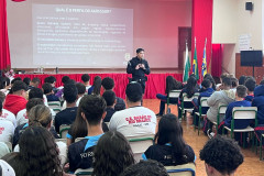 PCPR realiza palestra sobre violência contra mulher em Assaí